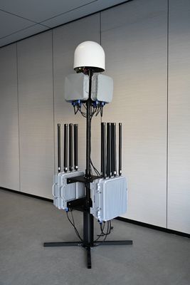 Купить 10 км дальности обнаружения Фиксированная антидроновая система для полной частоты 24-часовой беспилотного летательного аппарата FPV видеопередачи и захвата Производство в сети